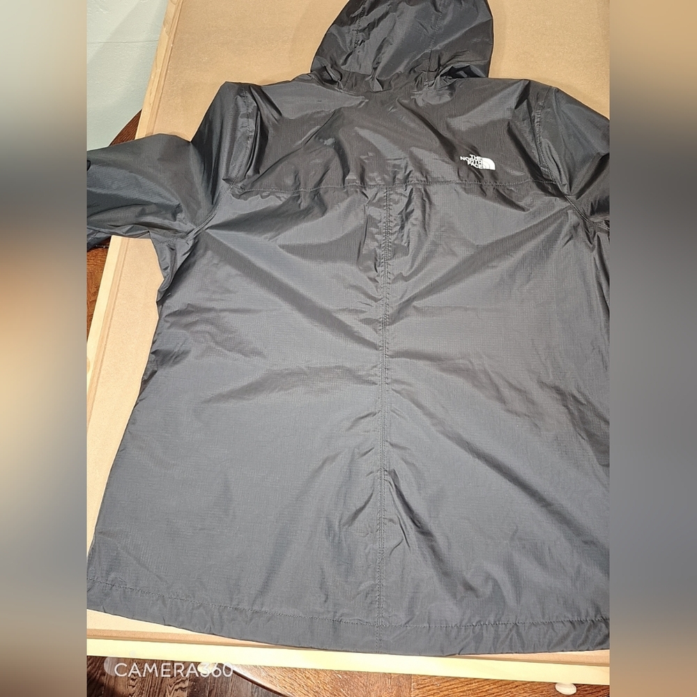 The North Face Women's Black Windbreaker NWOT 1103/1653 - Picture 6 of 9